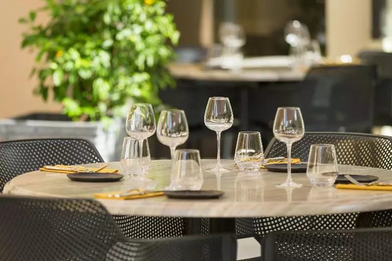 בית מלון כפרי Logis Hôtel Parenthèse, Restaurant & Spa