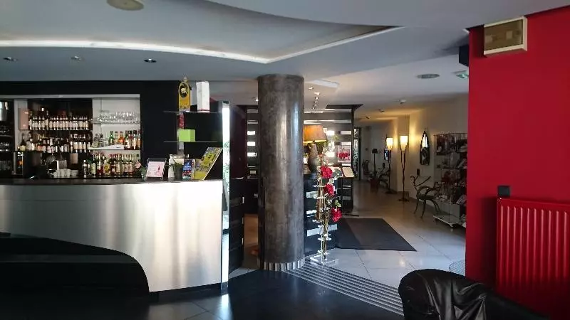 בית מלון כפרי Logis Hôtel Parenthèse, Restaurant & Spa