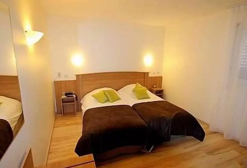 Logis Hotel Restaurant Le Grand Turc