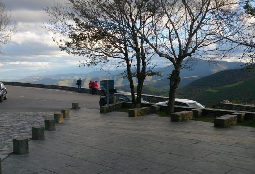 בית מלון כפרי Hostal Mesón Antón