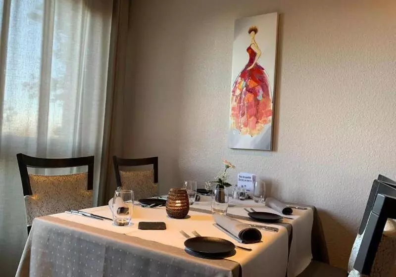 فندق Logis Hôtel Restaurant Ritter Hoft