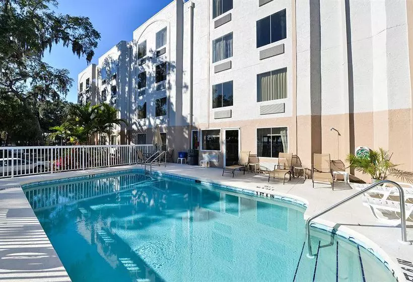 בית מלון כפרי Sleep Inn , Inn & Suites