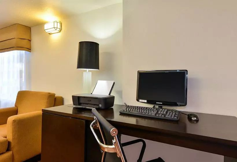 בית מלון כפרי Sleep Inn , Inn & Suites