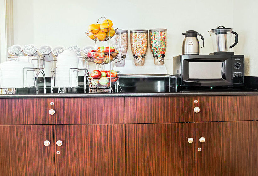 Отель Sleep Inn Near Quantico Main Gate