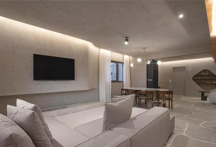 Qoya Hotel Curitiba, Curio Collection By Hilton