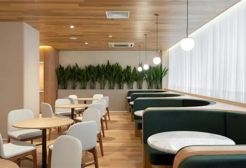 Qoya Hotel Curitiba, Curio Collection By Hilton