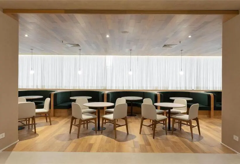 Qoya Hotel Curitiba, Curio Collection By Hilton