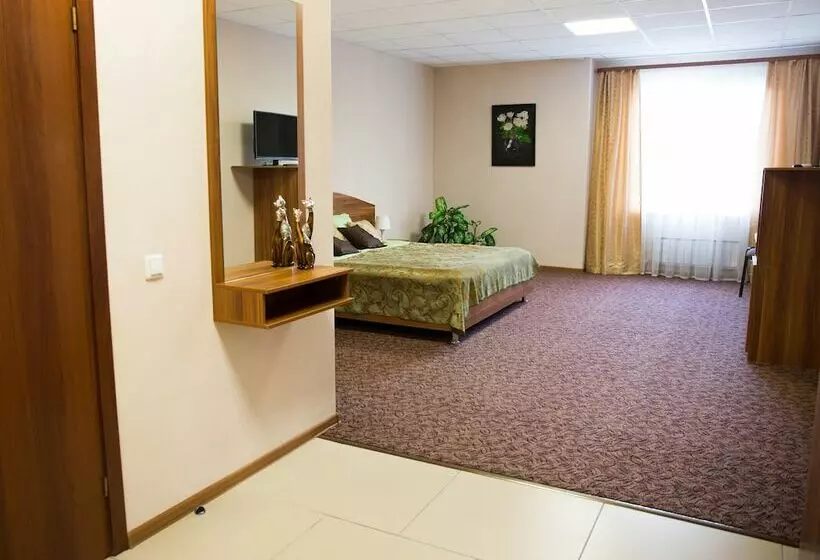 & Hostel Klever
