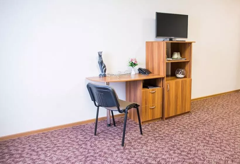 & Hostel Klever
