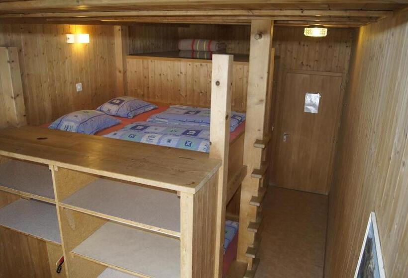 הוסטל Bärghuus Axalp