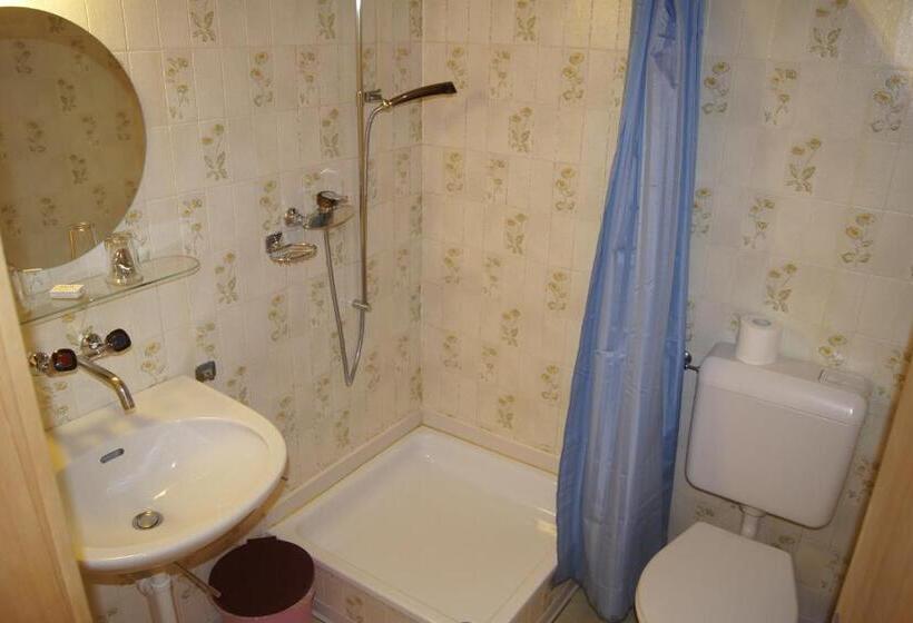 Hostel Bärghuus Axalp