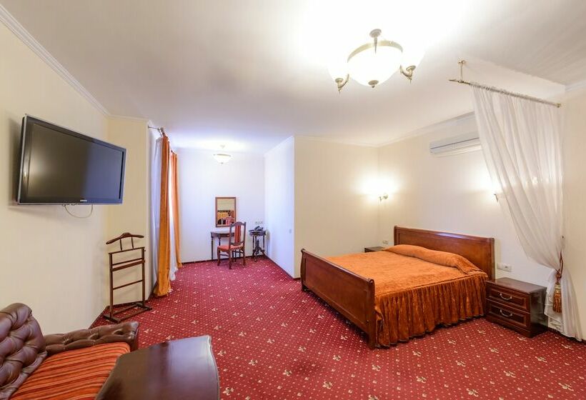 مسافرخانه El