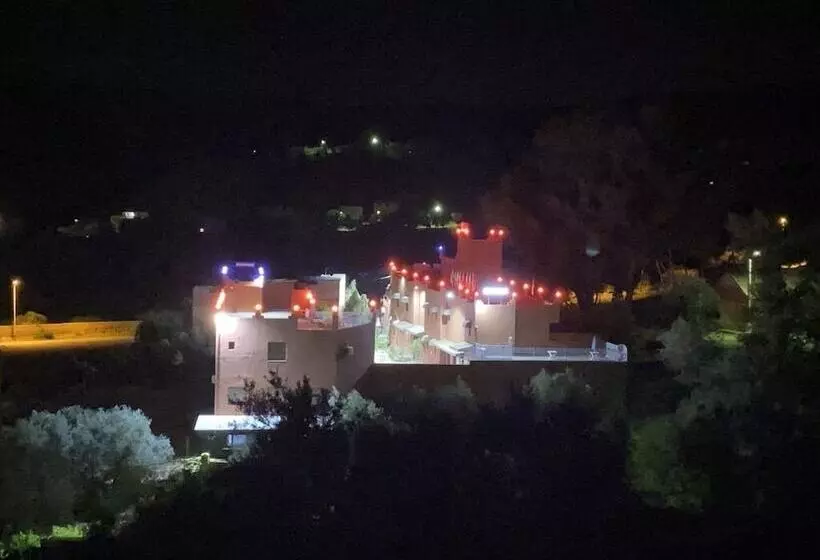 ホテル Hôtel Ajil Ouzoud