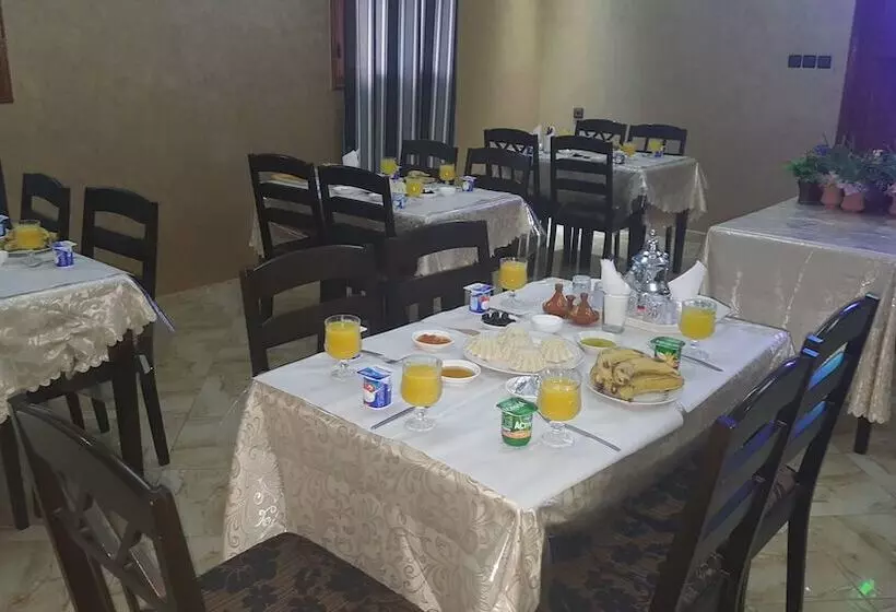ホテル Hôtel Ajil Ouzoud
