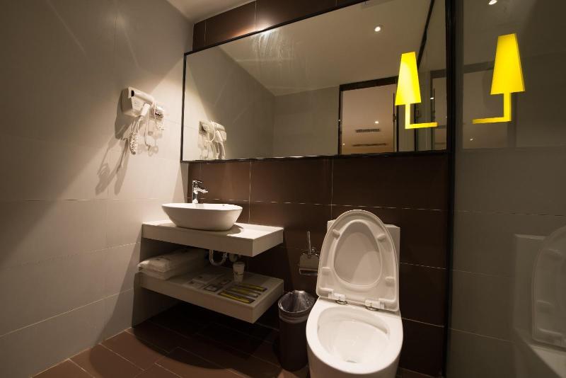 Iu Hotel Xiangyang Laohekou Dongqi Street