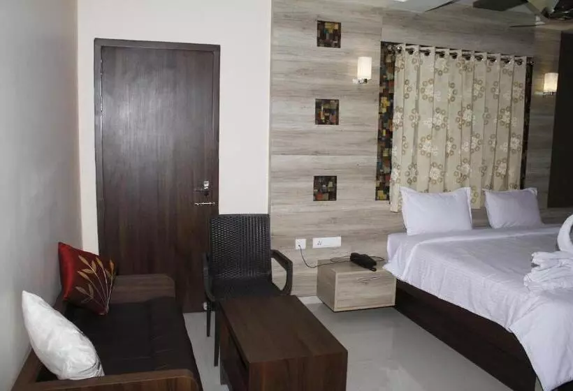 Hotelli Jeyam Residency