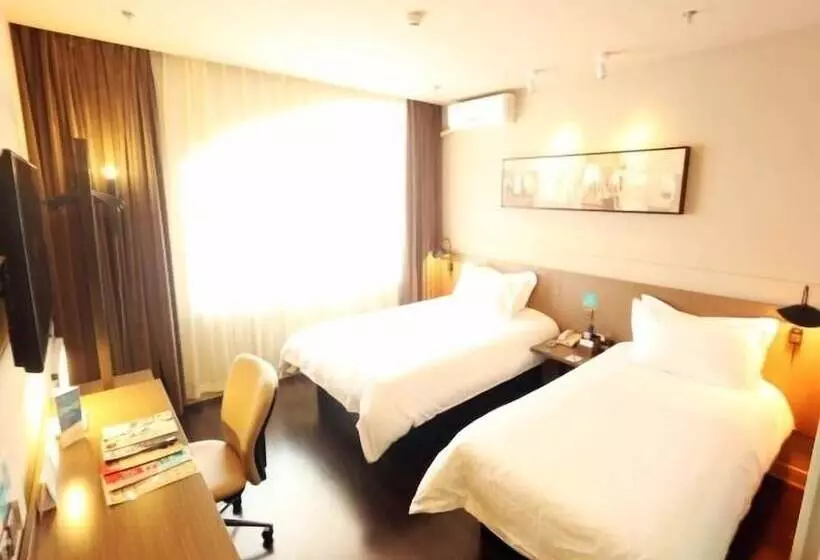 ホテル Jinjiang Inn Ulanhot Xinganmeng Municiple Government