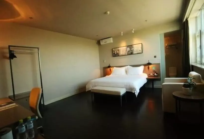 ホテル Jinjiang Inn Ulanhot Xinganmeng Municiple Government