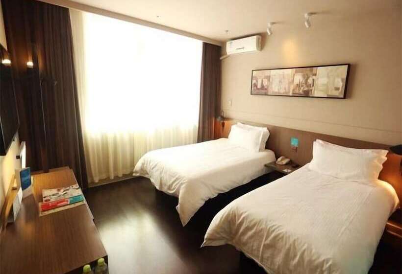 酒店 Jinjiang Inn Ulanhot Xinganmeng Municiple Government