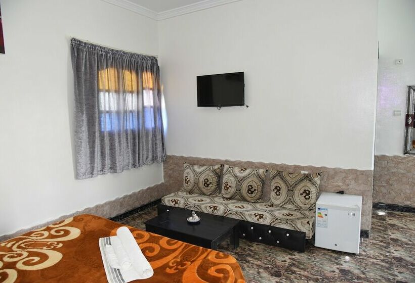 ペンション Equinox