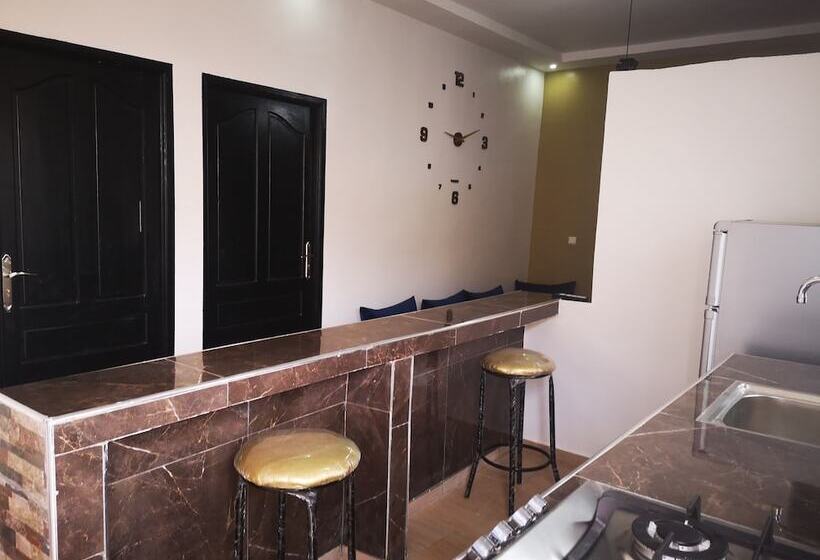 ペンション Equinox