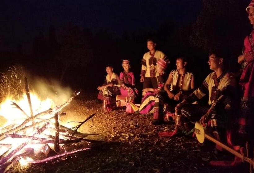 بنسيون Stone Forest Mijia Guest House