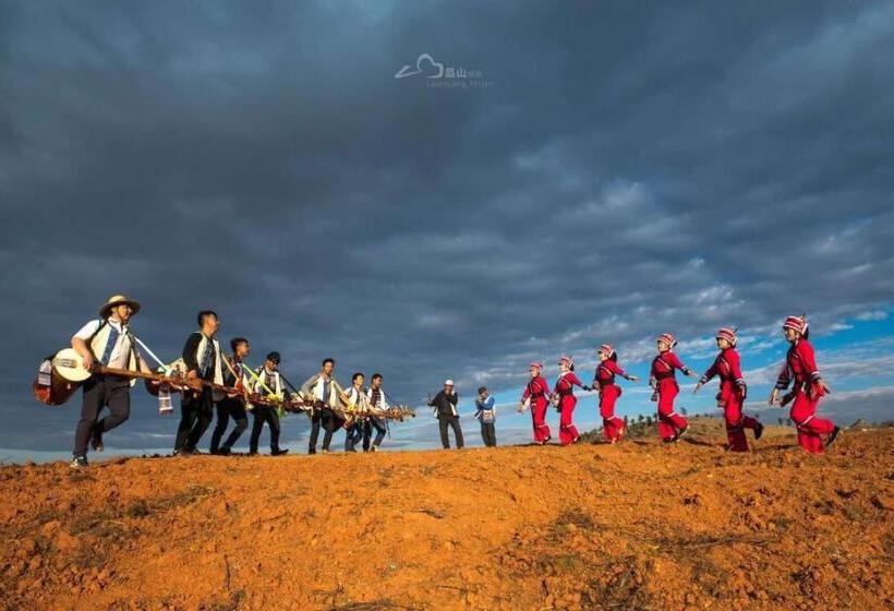 بنسيون Stone Forest Mijia Guest House