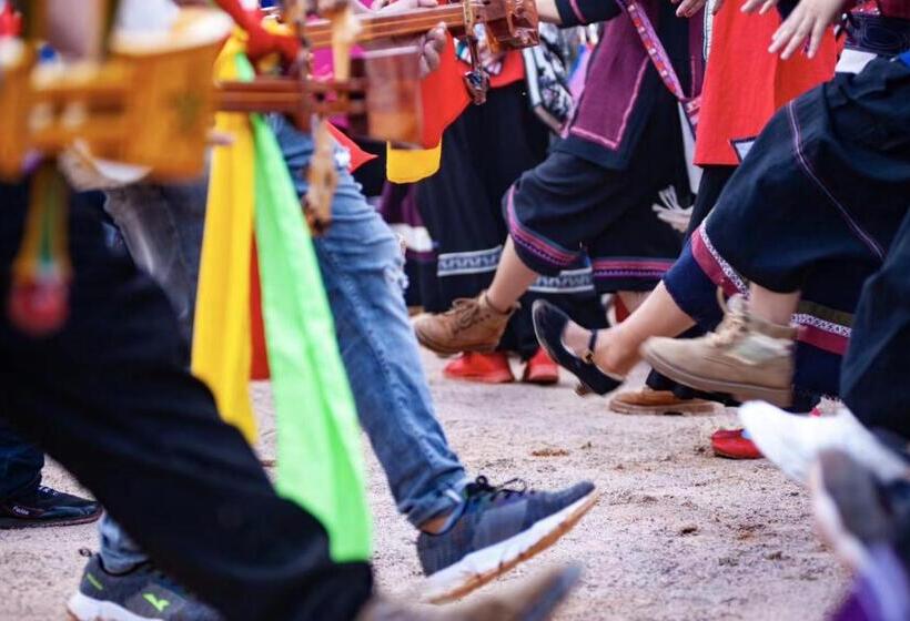 بنسيون Stone Forest Mijia Guest House