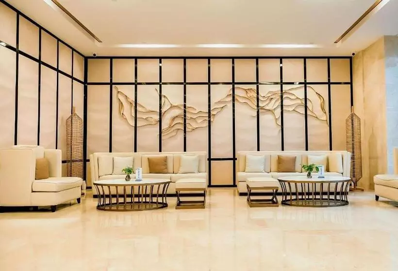 Hotelli Days Inn By Wyndham Business Place Sichuan Bazhong