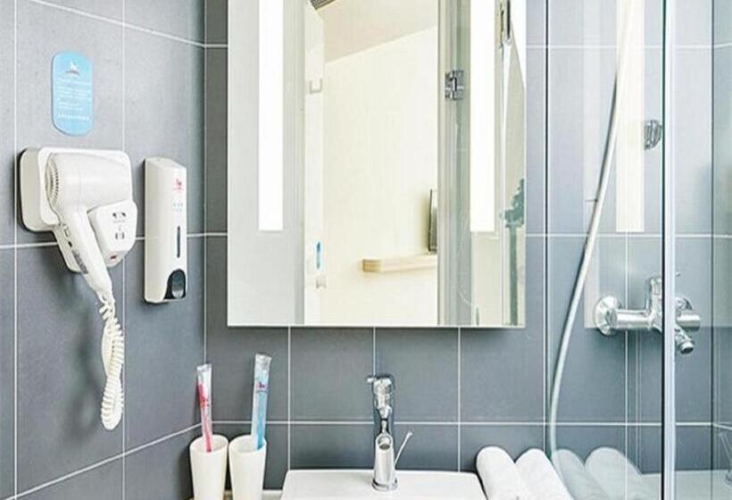 Hanting Hotel Hunchun Commercial Street