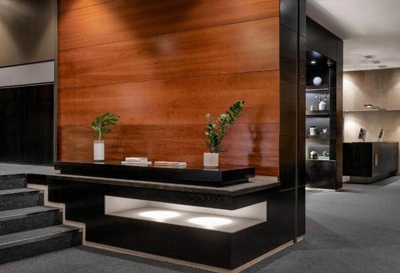 Ac Hotel Los Vascos By Marriott