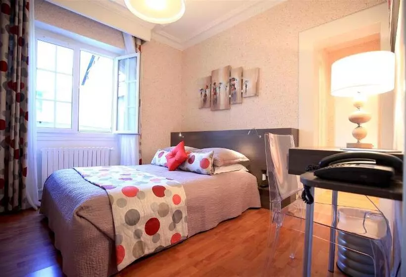 Hotel De La Pagézie