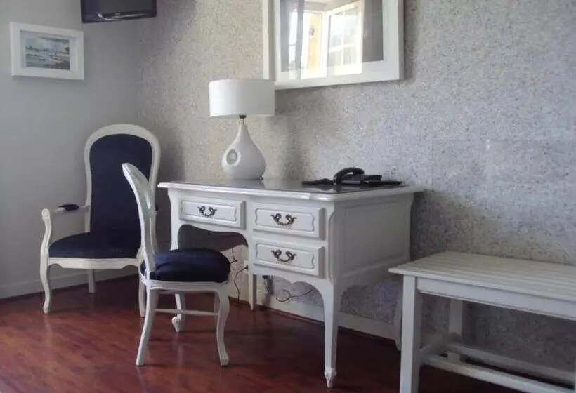 Hotel De La Pagézie