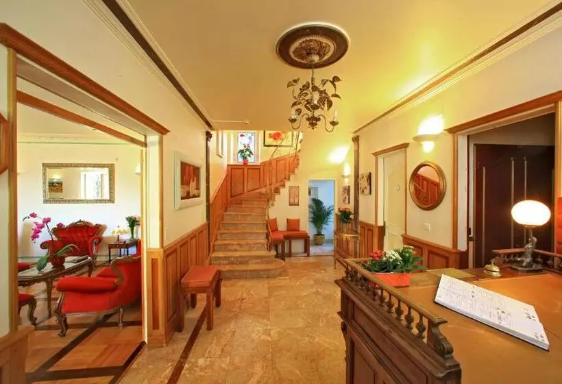 Hotel De La Pagézie