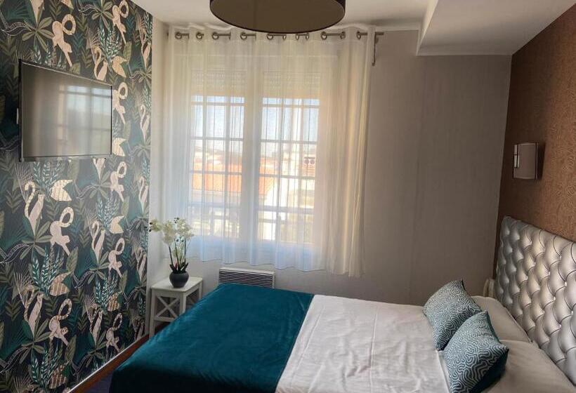 فندق Hôtel Calme Des Pins & Spa