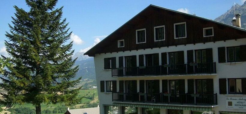 هتل La Bonne Auberge