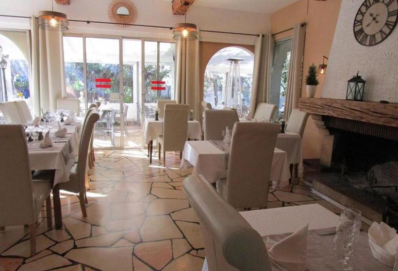 Отель La Petite Auberge