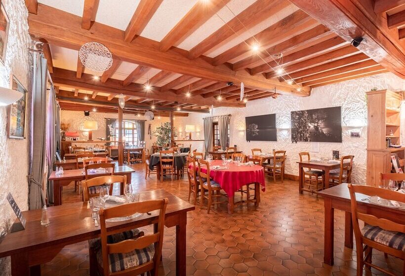 호텔 La Vieille Auberge Du Lac