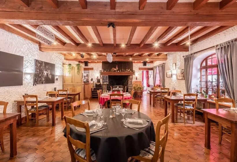 Отель La Vieille Auberge Du Lac