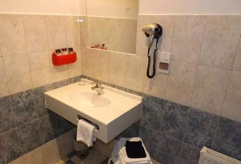 Отель La Vieille Auberge Du Lac