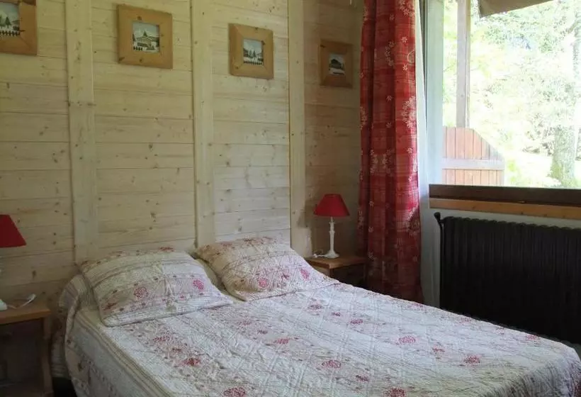 Отель Le Petit Tétras