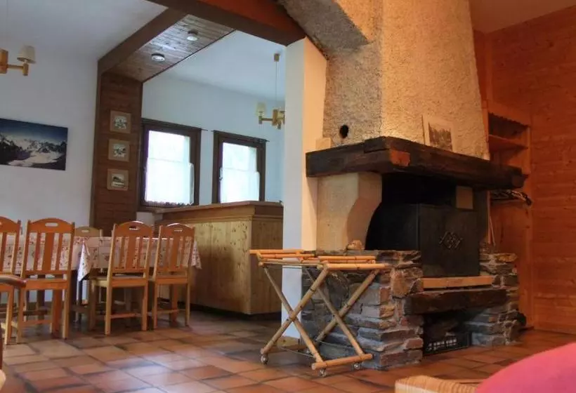 Отель Le Petit Tétras