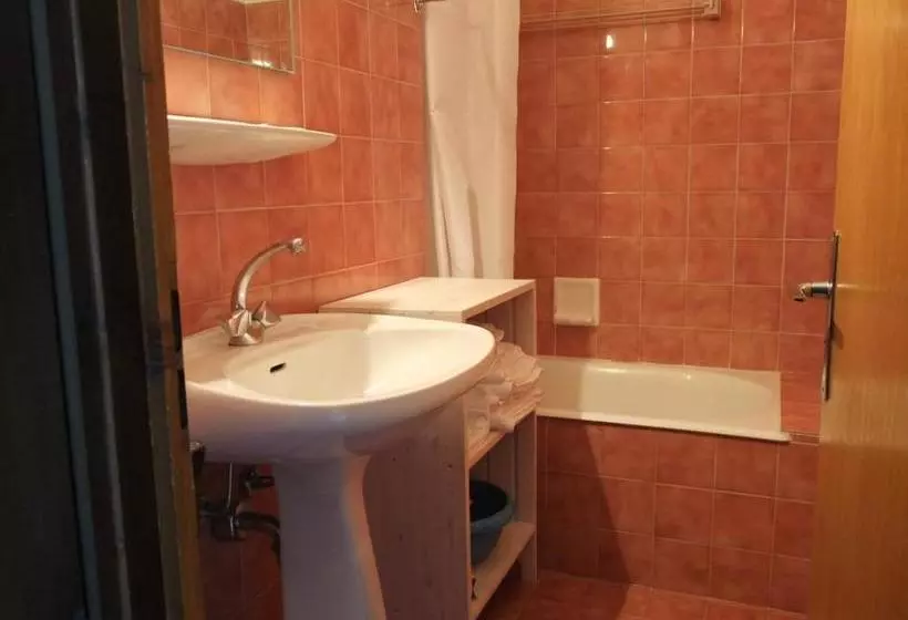 Отель Le Petit Tétras