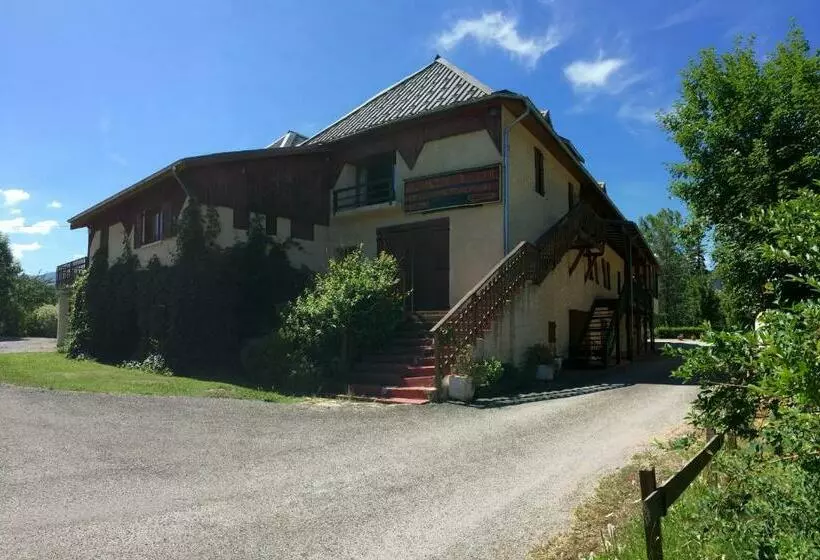 فندق Le Vieux Tilleul