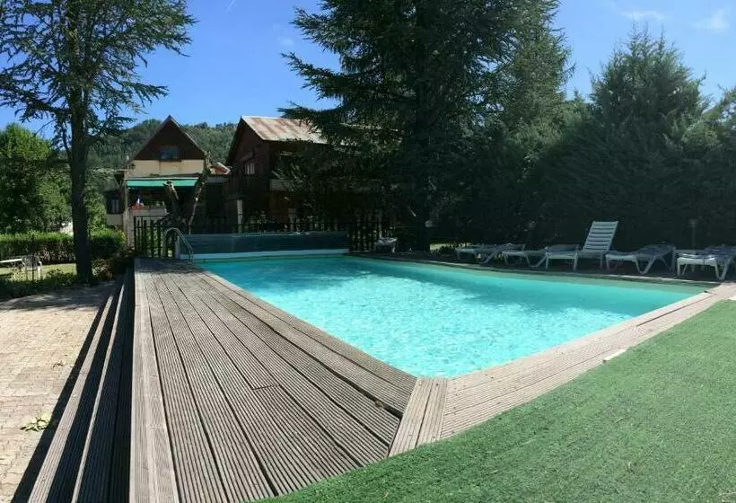 فندق Le Vieux Tilleul