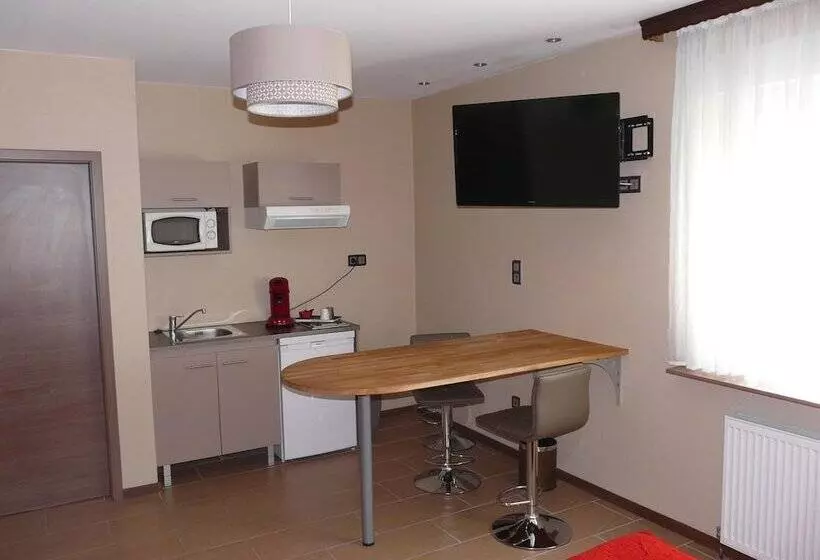 هتل Les Mirabelles