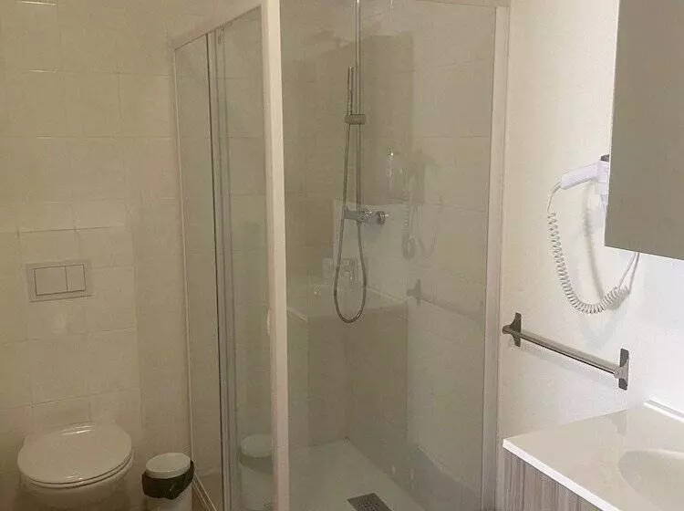 هتل Les Mirabelles