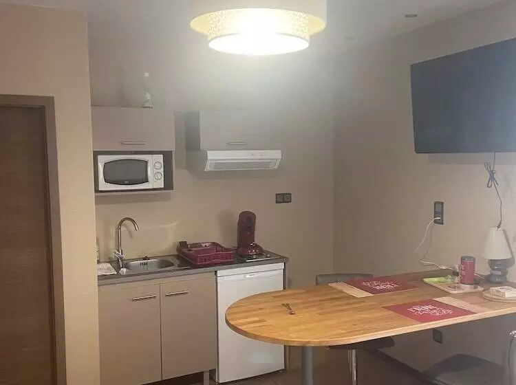 هتل Les Mirabelles