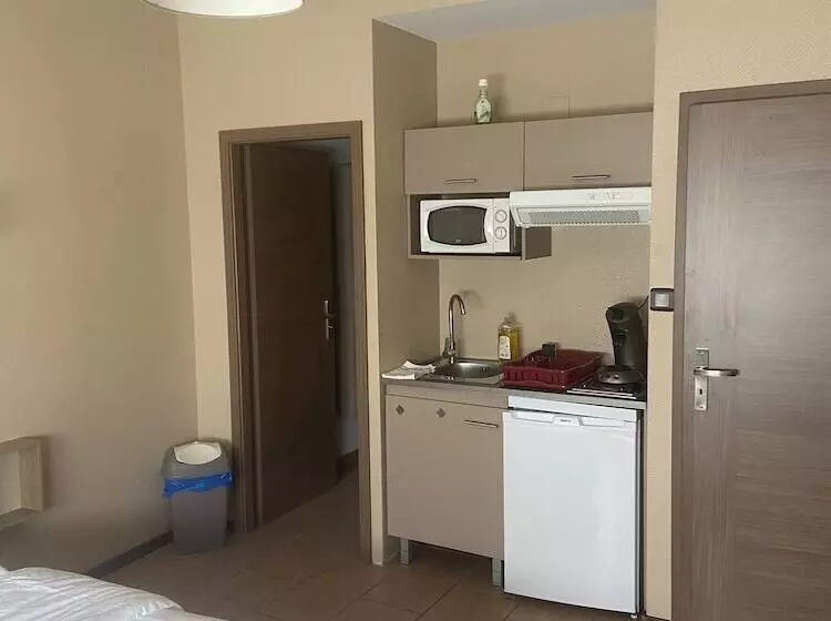 هتل Les Mirabelles