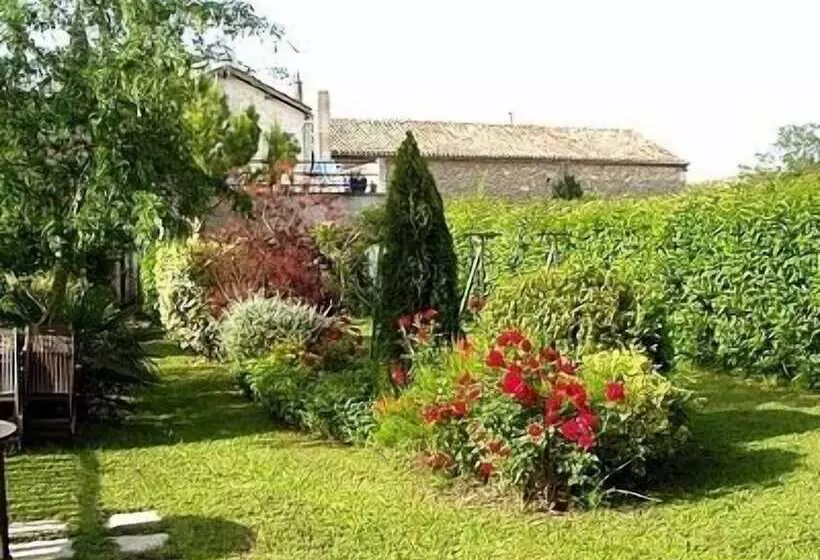 Logis Hotels Auberge De La Tour Hôtel Et Restaurant